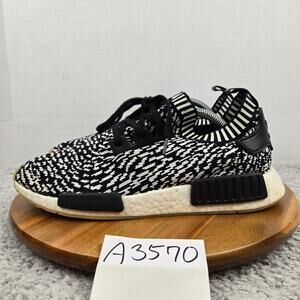 Adidas Mens 9.5 NMD R1 Sashiko Black White Lifestyle Daily Casual Sneaker BY3013